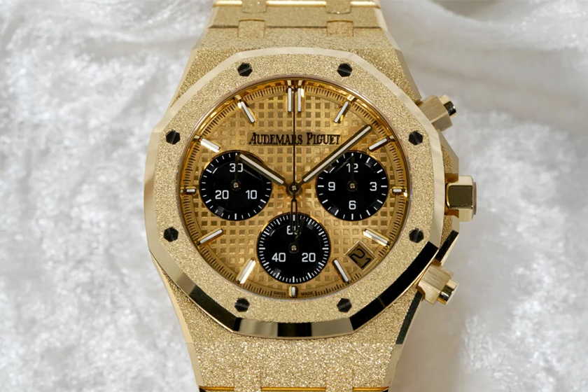 オーデマ・ピゲ AUDEMARS PIGUET ロイヤルオーク フロステッドゴールド クロノグラフ 26240BA.GG.1324BA.01